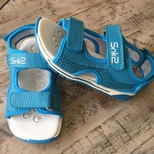 New! Leather sandals! Chicco(Italy) size9.